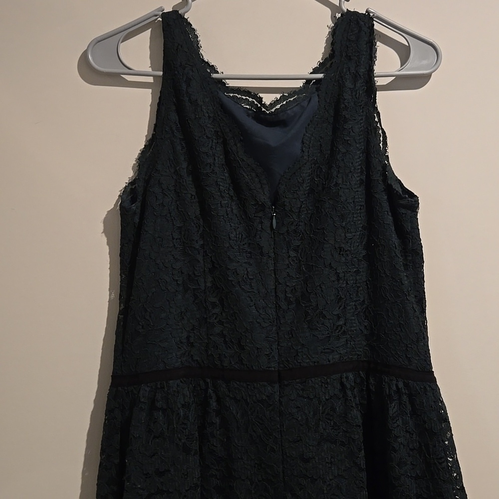 LOFT grren lacey floral dress. Size 10. - Picture 5 of 7